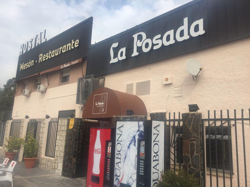 Meson Restaurante La Posada Hostal Calera y Chozas Kültér fotó